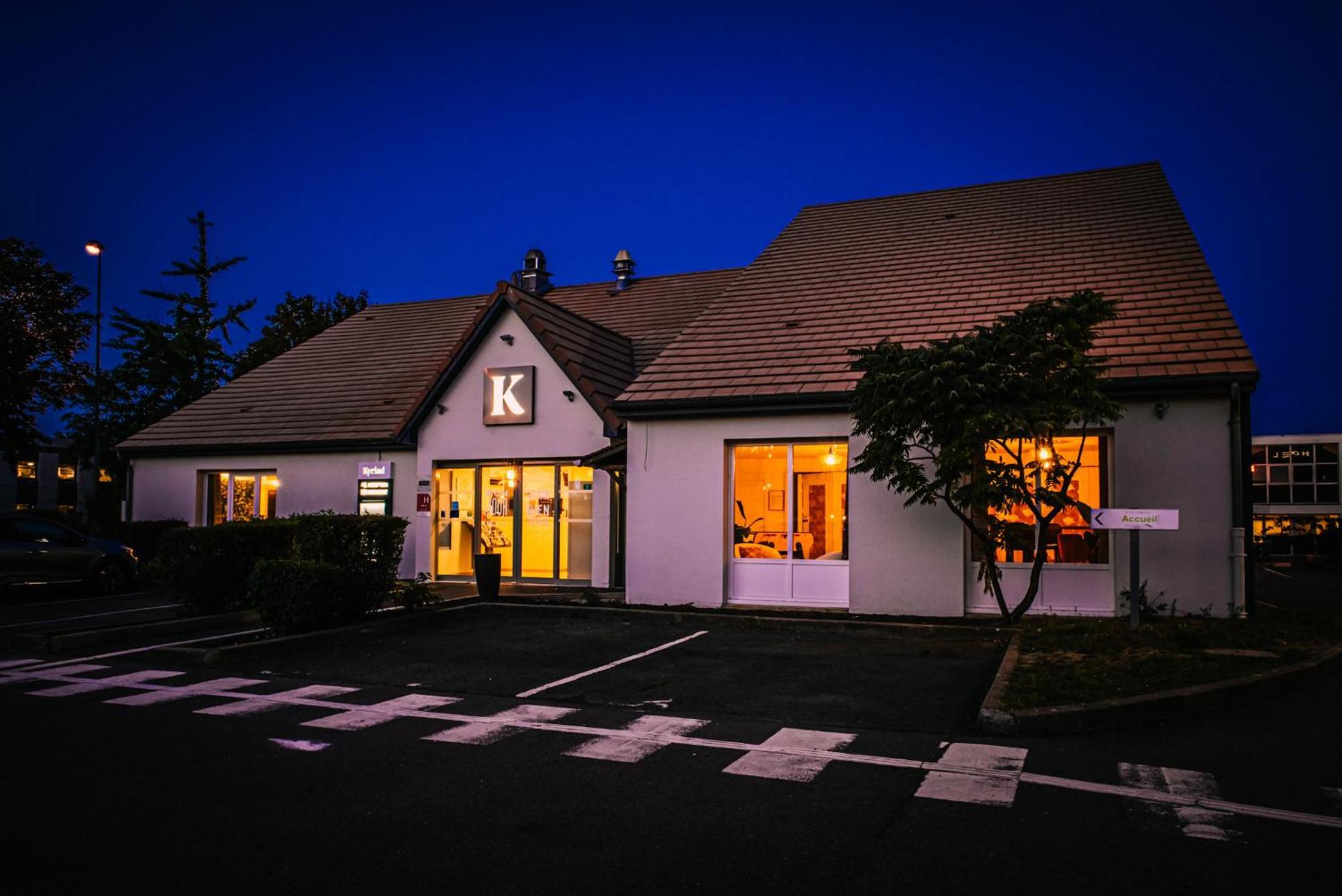 Kyriad Villeneuve Saint Georges - Hotel Renove Exterior foto
